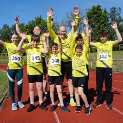 2025 05 10 Athelten Und Trainer Vfl Bad Nenndorf V1.jpg